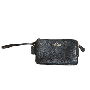 NWOT Coach Wristlet